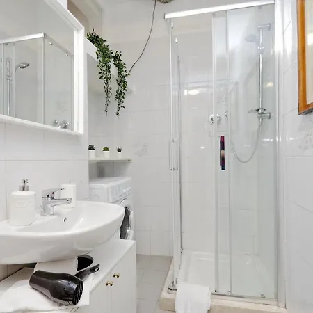 Urbana Delicious Flat Апартаменты *