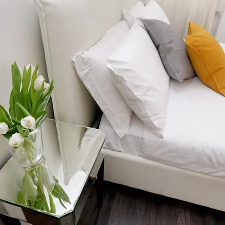 Urbana Delicious Flat Rom